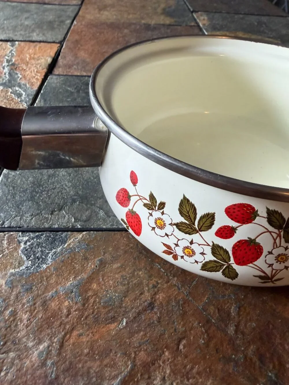Vintage Sheffield Strawberries 'n Cream saucepan pot